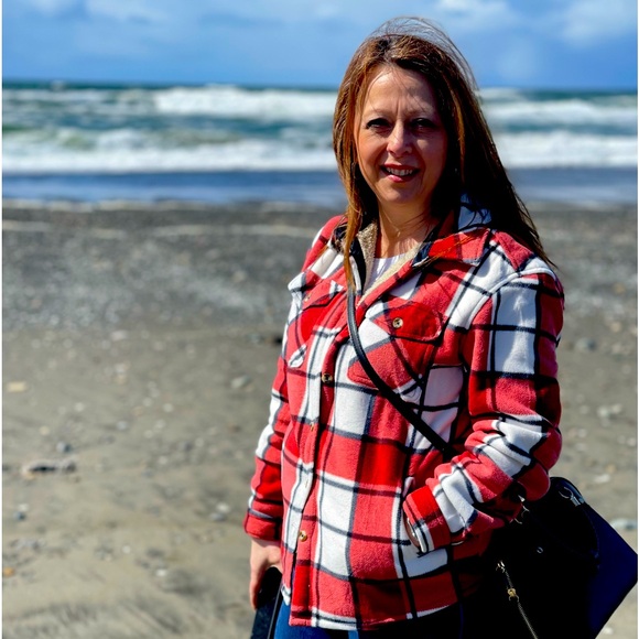 Meet the Posher Other - Meet your Posher, Heather